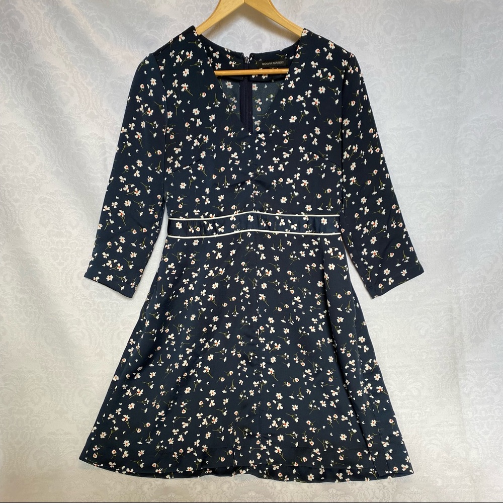 Banana Republic Navy A-line Floral Dress 0 BR